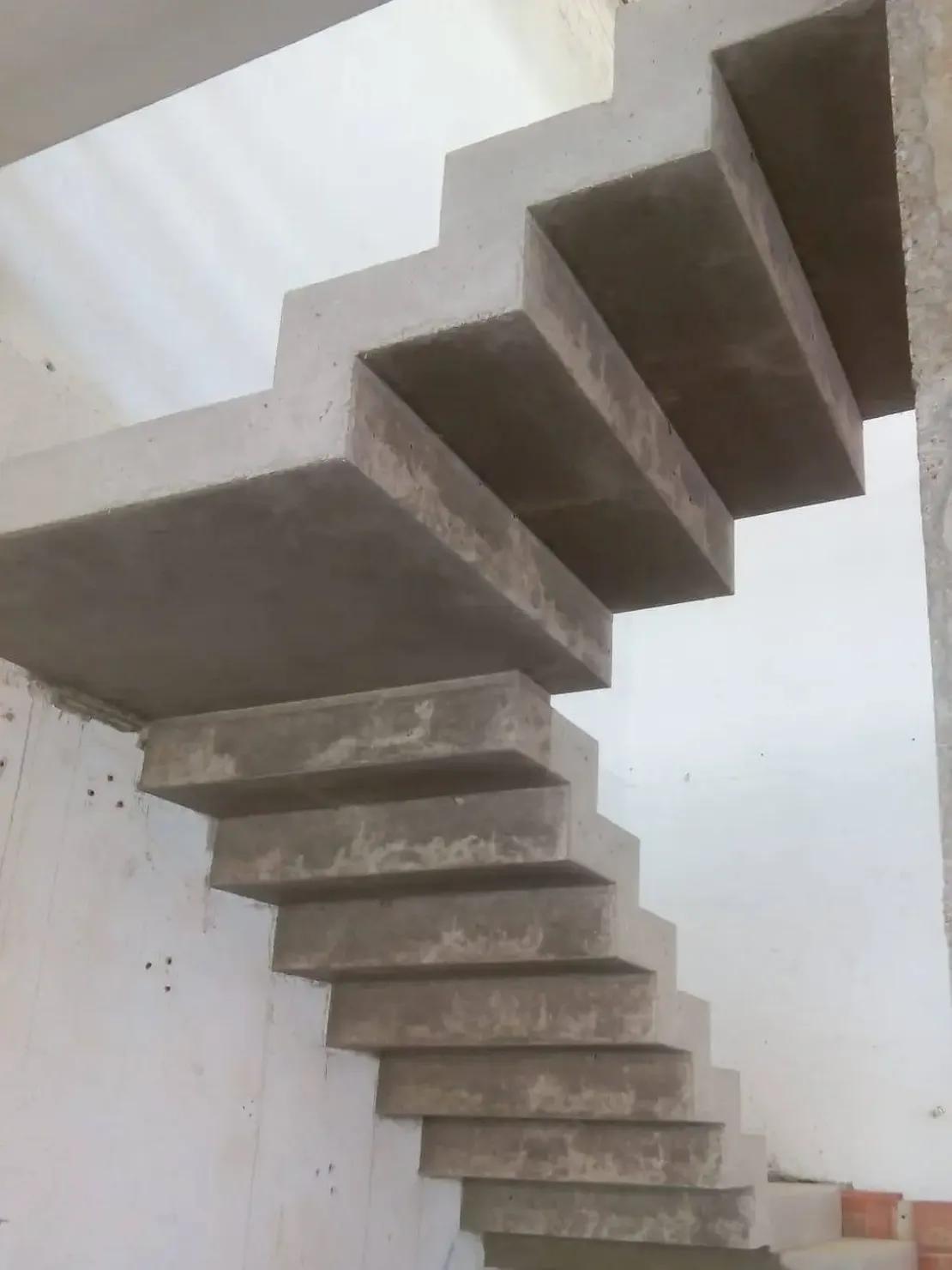 Escalera de hormigón armado